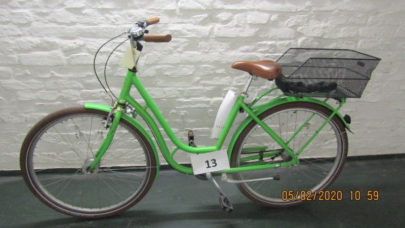Grünes Damenfahrrad