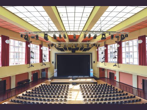 Max Taut Aula