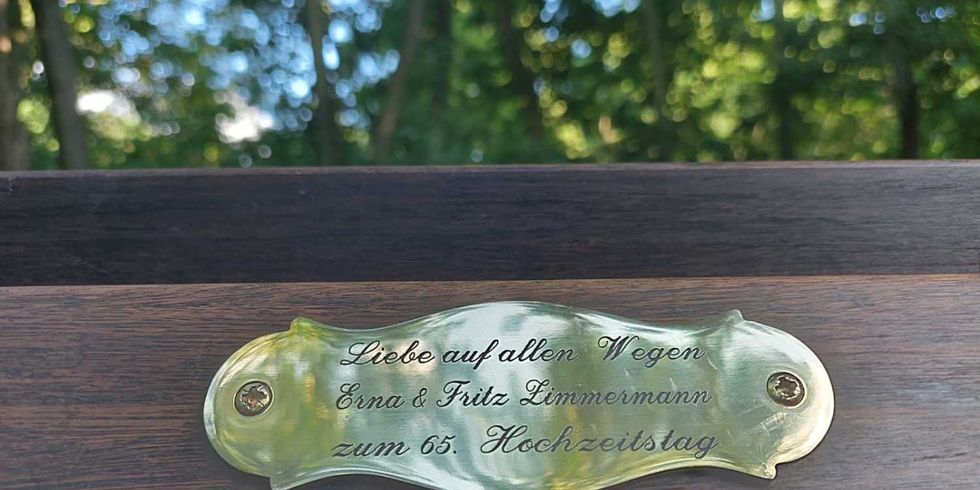 Personalisierte Bank für Eisernes Hochzeitspaar