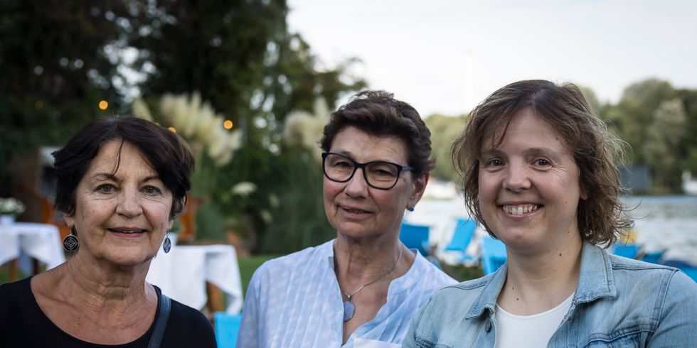 Preisträgerinnen des neuen Engagement-Preises für Treptow-Köpenick „Sterne des Jahres“ (v.l.) Claudia Berlin, Regina Stubenrauch, Diana Franz