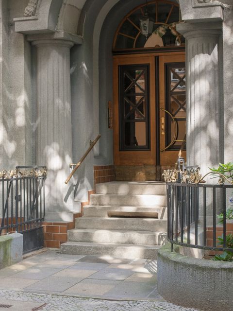 Hauseingang Markgraf-Albrecht-Str. 6, 22.07.2012