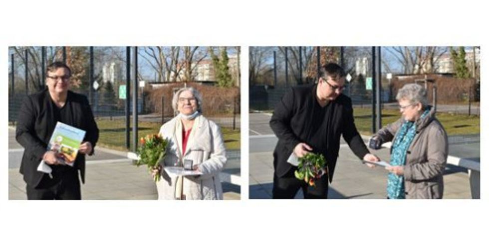 Michael Grunst und Bezirkstaler-Traegerin v.l. Maria Stelzig, Petra Zickuhr