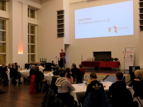 Lisa Paus bei der Verleihung des Gemeinschaftspreises