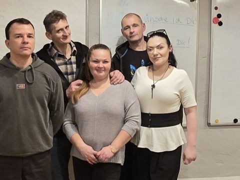 Die Peer-Gruppe der Kreuzberger Drogen- und Suchtberatung Misfit leistet einen großartigen freiwilligen Eisatz