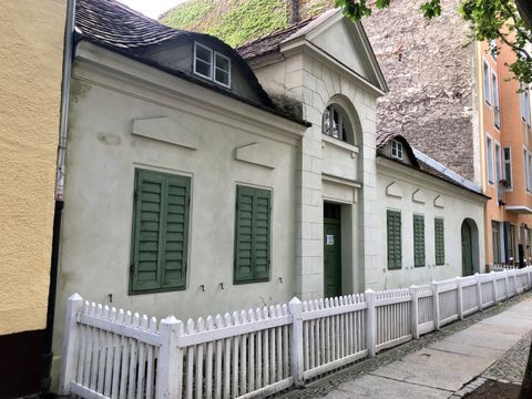 Schuhsterusstr. 13, Ältestes Wohnhaus Charlottenburgs