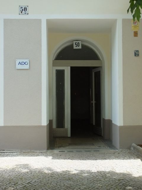 Hausansicht Babelsberger Str. 50 (Bild: Stolpersteine-Initiative CW, Hupka)