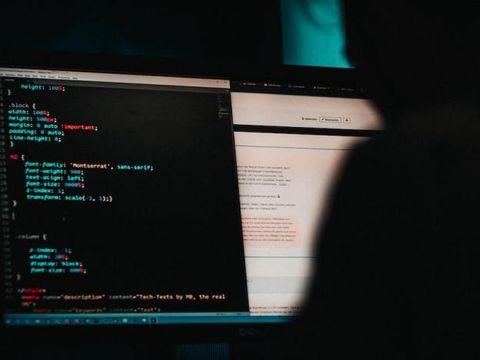 Computerbildschirm mit Code