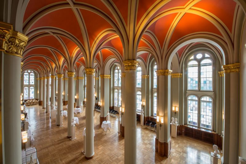 Hall of Pillars, Red Town Hall