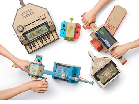 Blick von oben auf verschiedene Nintendo Labo VarietyKit
