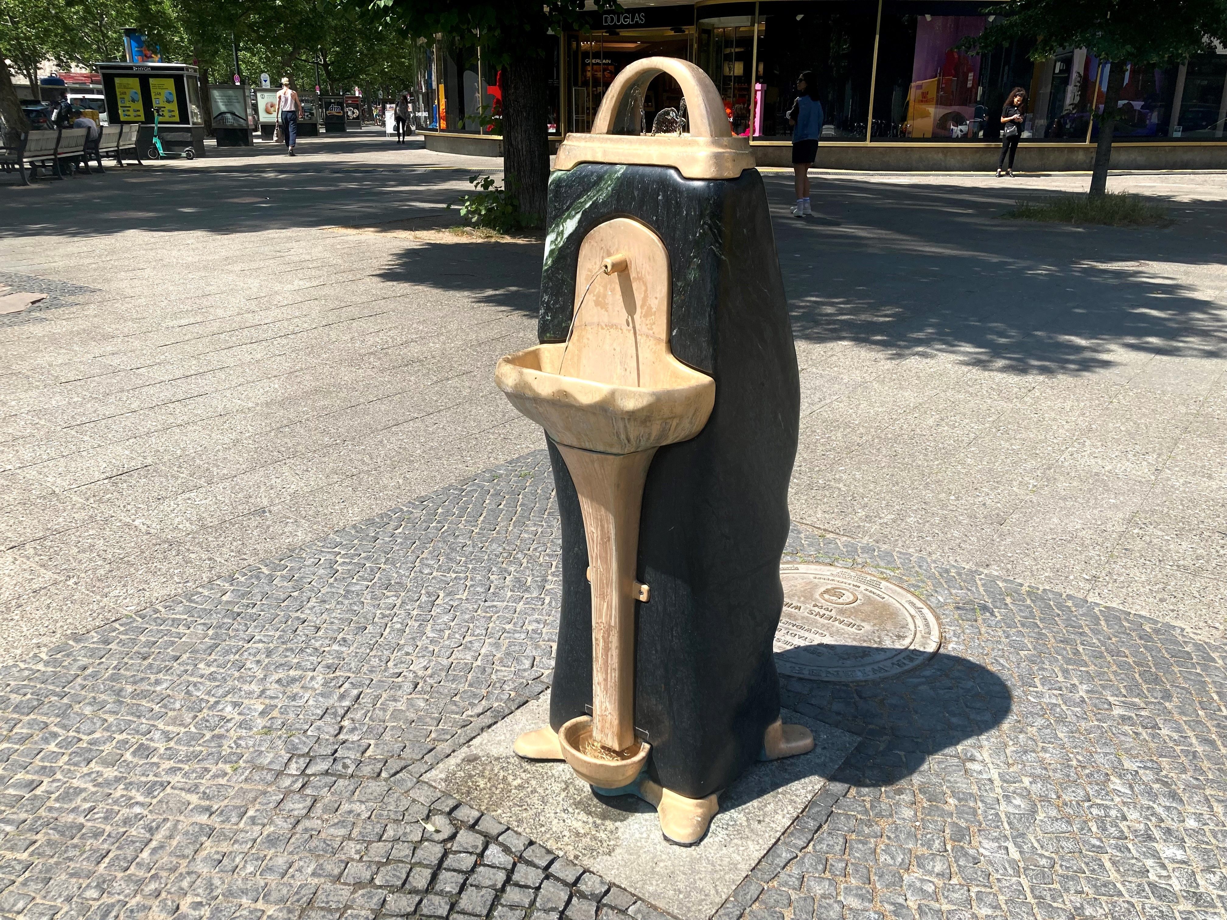 Wiener Trinkbrunnen Kurfürstendamm Grolmanstraße