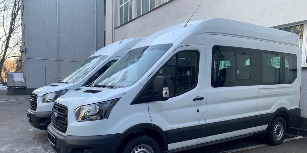 Zwei Minibusse für den psychosozialen Betreuungsdienst von Kyiv-Pechersk