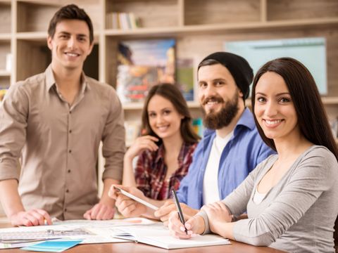 Gruppe von Kreativen