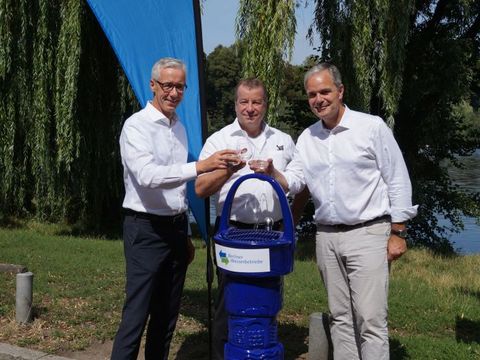 Wasserbetriebe-Vorstandschef Jörg Simon, Bezirksbürgermeister Frank Balzer sowie CDU-Fraktionschef Burkard Dregger (von links). (Bild: BA Reinickendorf)