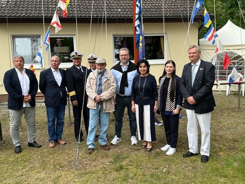 Gruppenfoto zum Saisonstart (Bild: BA Rdf)