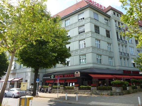 Heerstraße 2, 13.7.2010 (Bild: Bezirksamt Charlottenb.-Wdf., KHMM)