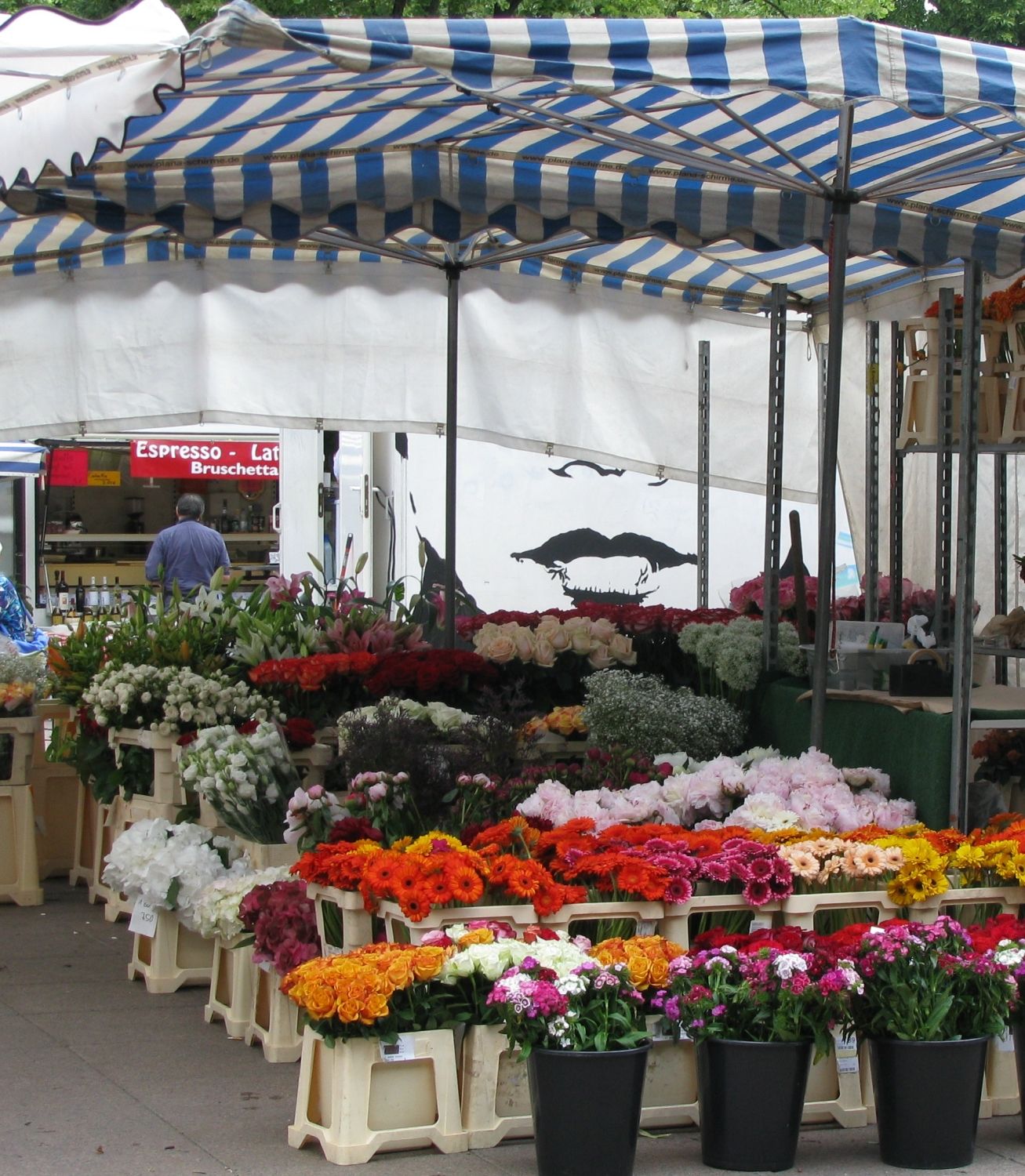 Blumenstand auf einem Markt