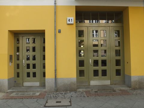 Hauseingang Sybelstr. 41 (Bild: Stolpersteine-Initiative CW, Hupka)