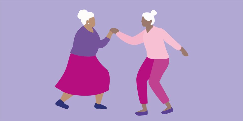 Zwei ältere Menschen tanzen