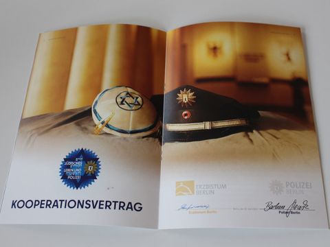 Fotos Kooperationsvertrag