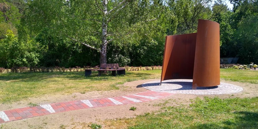Kunstwerk Waldfriedhof Oberschöneweide