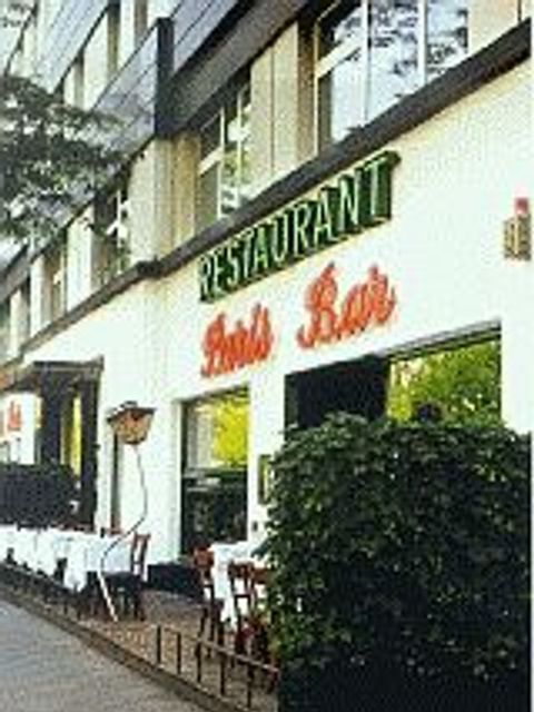 Paris Bar, 2001, Foto: Ute Nitsch