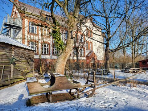 Museumsgarten im Winter (Bild: Claudia Wasow-Kania © Museum Reinickendorf)