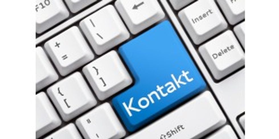 Tastatur mit Aufschrift Kontakt