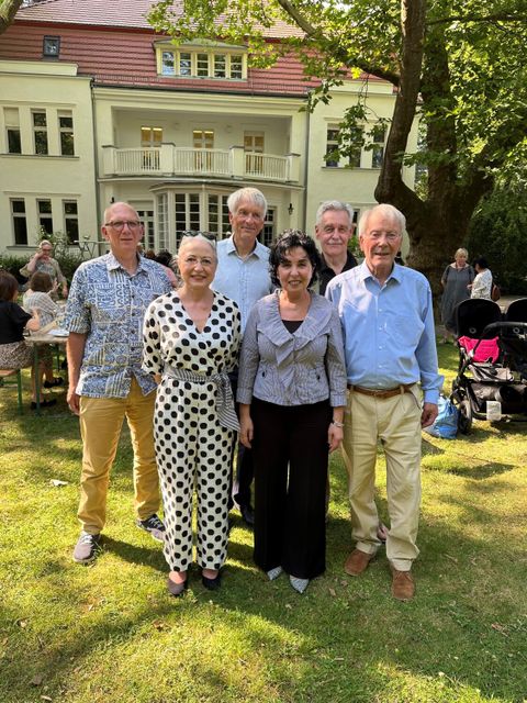 30 Jahre Kunstverein Centre Bagatelle: Bezirksbürgermeisterin feiert mit (Bild: BA Reinickendorf)