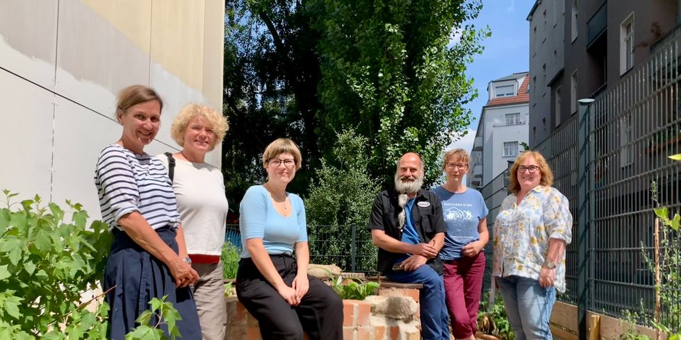 Besuch im Schulgarten der Modersohn-Grundschule