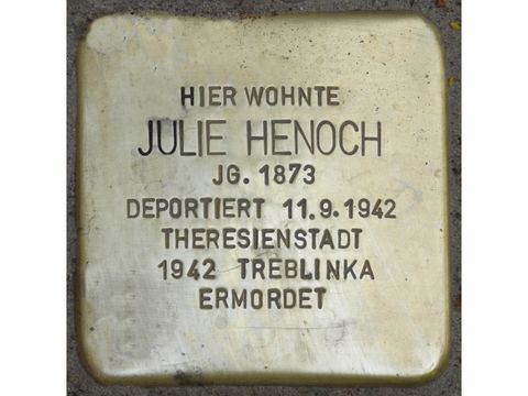 Julie-Henoch