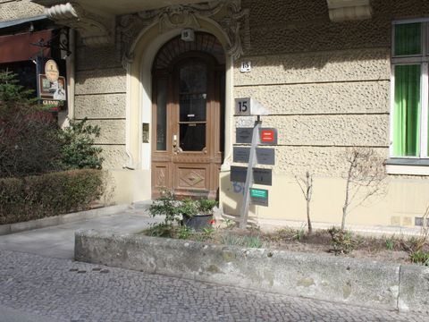 Hauseingang Giesebrechtstr. 15