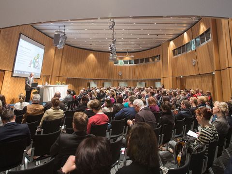 Teilnehmerinnen und Teilnehmer der Landesgesundheitskonferenz