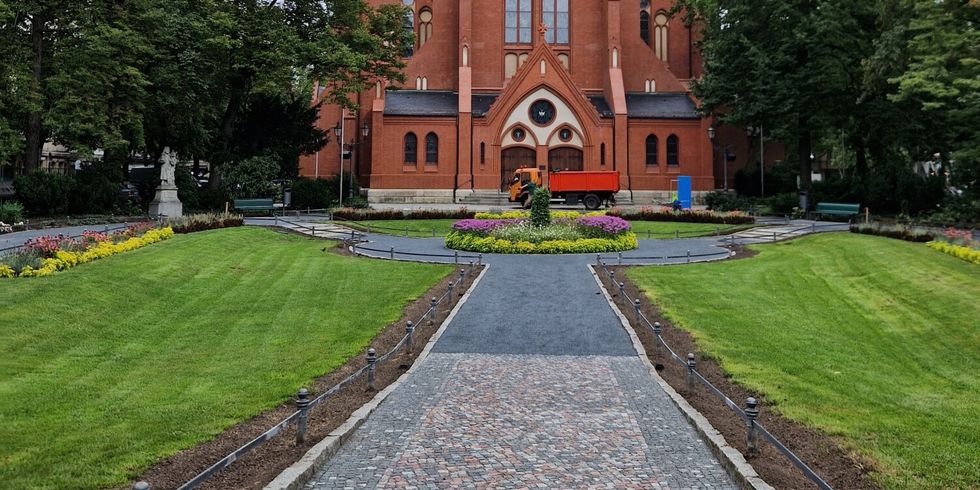 Die neuen Wege auf dem Ludwigkirchplatz