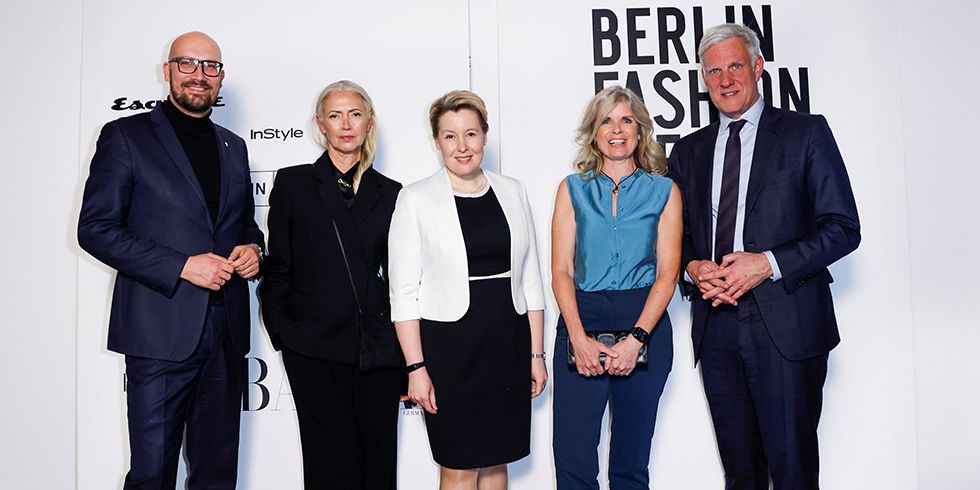 Landesempfang zur Eröffnung der Berlin Fashion Week 2023. vlnr. Staatssekretär Michael Biel, Christiane Arp (Fashion Council Germany), Regierende Bürgermeisterin Franziska Giffey, Manuela Kampp-Wirtz (Burda), Senator Stephan Schwarz.