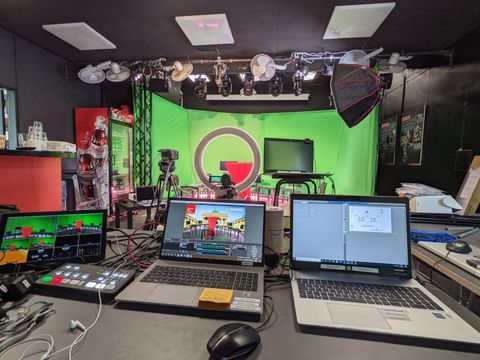 Diskussionsforum vor Green-Sceen (Bild: BA Reinickendorf)