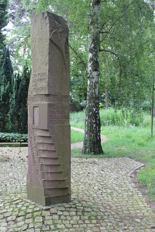 Gemeinschaftsgrabstätte des Volksbundes Deutsche Kriegsgräberfürsorge e.V., Kiezspaziergang 12.08.2017