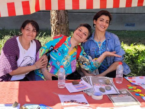 Gute Laune auch am Stand des Auguste Mädchen- und Frauentreffs. (Bild: BA Rdf)