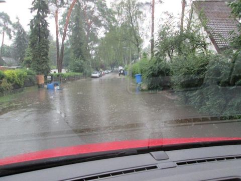 Foto der Kurpromenade nach Starkregen