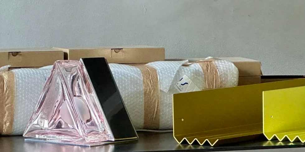 Lola light and catastrophe shelves