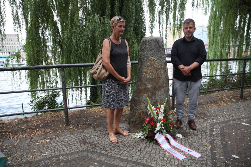 Gedenkstein dem unbekannten Flüchtling_2