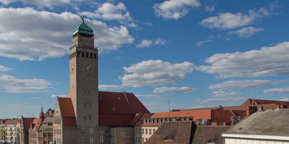 Karl-Marx-Str83 Rathaus