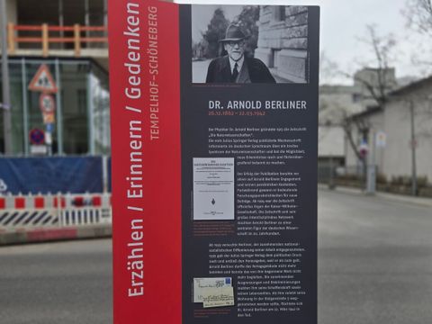 Gedenktafel Dr. Arnold Berliner