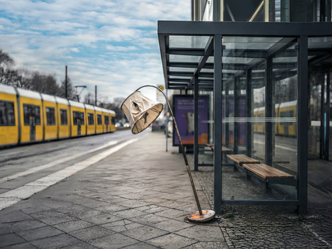 Stadtsauberkeit: Motiv DUNKLA Lampe bis zu 15.000 €