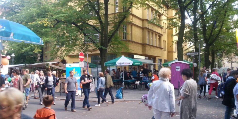 Antikmarkt an der Landauer Straße