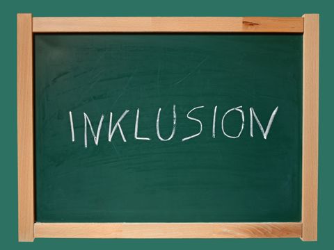 Schultafel mit dem Begriff Inklusion
