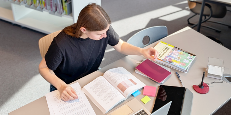 Pädagogische Bibliothek