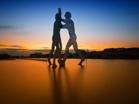 Molecule Men Treptower Park
