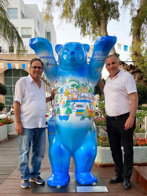 Von links nach rechts: Ely Oknin (Tourismus und Partnerschaften Nahariya), Ronen Marelly (Bürgermeister von Nahariya) (Bild: Stadtverwaltung Nahariya )