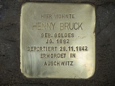 Stolperstein Henny Bruck (Bild: Stolpersteine-Initiative CW, Siebold)