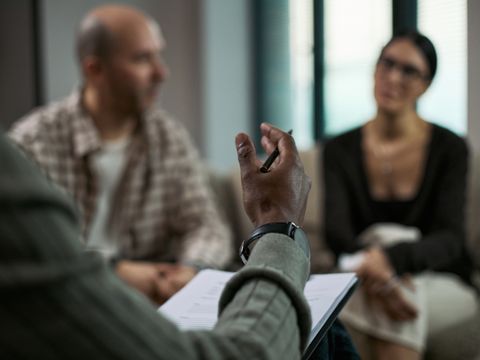 Gespräch zwischen Streitparteien